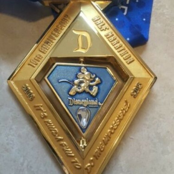 2015 runDisney Half Marathon 10th Anniversary - Picture 5 of 5